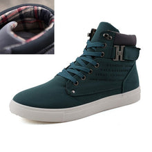 Load image into Gallery viewer, Men's Sneakers 2019 Autumn Winter Warm Matte Leather High Top Men's Shoes Large Size Size 47 Retro Casual Men's Boots Male