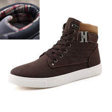 Load image into Gallery viewer, Men's Sneakers 2019 Autumn Winter Warm Matte Leather High Top Men's Shoes Large Size Size 47 Retro Casual Men's Boots Male