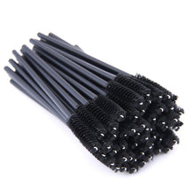 Load image into Gallery viewer, SHIDISHANGPIN eyelash brush makeup brushes 50pcs individual disposable mascara applicator comb wand lashes make up brushes tools