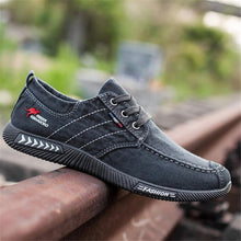 Load image into Gallery viewer, ELGEER New canvas shoes deodorant breathable men's shoes tide shoes non-slip male students tie casual stripes men shoes