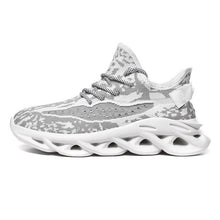 Load image into Gallery viewer, Personal lightweight knife-edge flying weaving running shoes shockproof breathable men's sports shoes walking fitness shoes