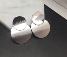 Load image into Gallery viewer, 2020 New Fashion Round Dangle Drop Korean Earrings For Women Geometric Round Heart Gold Earring Wedding Jewelry 8g
