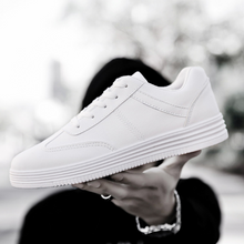 Load image into Gallery viewer, Men Sneakers Soft Leather Casual Shoes Flat Fashion Brand Sneakers Men's White Shoes Black Flats