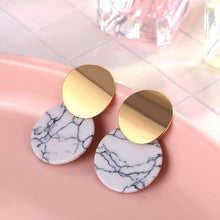 Load image into Gallery viewer, Iparam 2020 Nieuwe Grote Cirkel Ronde Hoop Oorbellen Voor Vrouwen Fashion Statement Gouden Punk Charm Oorbellen Partij Sieraden