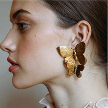 Load image into Gallery viewer, Iparam 2020 Nieuwe Grote Cirkel Ronde Hoop Oorbellen Voor Vrouwen Fashion Statement Gouden Punk Charm Oorbellen Partij Sieraden