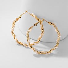 Load image into Gallery viewer, Iparam 2020 Nieuwe Grote Cirkel Ronde Hoop Oorbellen Voor Vrouwen Fashion Statement Gouden Punk Charm Oorbellen Partij Sieraden