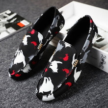 Load image into Gallery viewer, High Quality Trend Outdoor Men Leather Casual Shoes Trend Hot Sale Adult Driving Shoes Men's Fashion Sneakers Men Loafers shoes