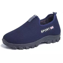 Load image into Gallery viewer, Cotton shoes men's winter plus velvet thickening anti-slip middle-aged cotton shoes men's warm shoes men's cotton shoes old Beij